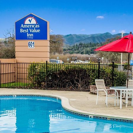 Americas Best Value Inn - Юкайа Екстер'єр фото