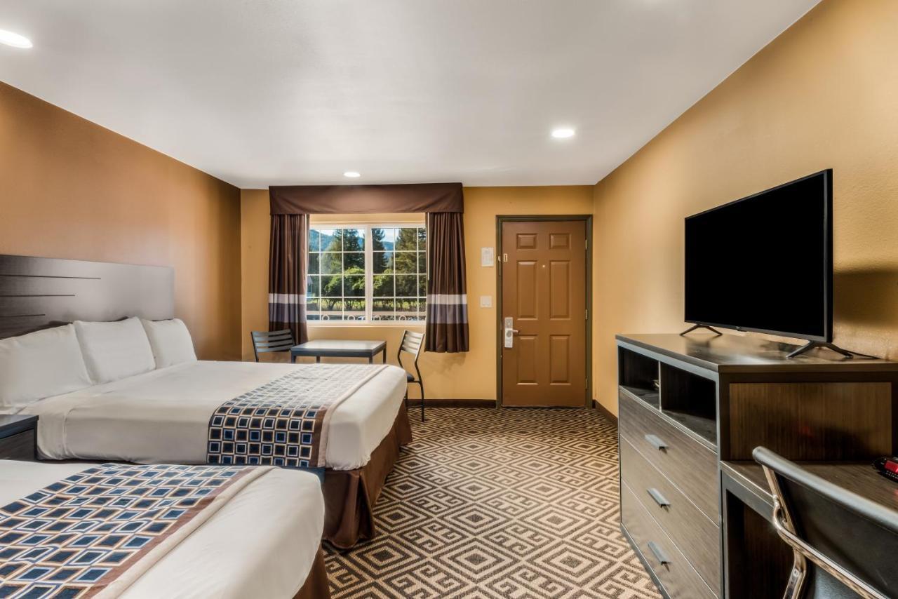 Americas Best Value Inn - Юкайа Екстер'єр фото