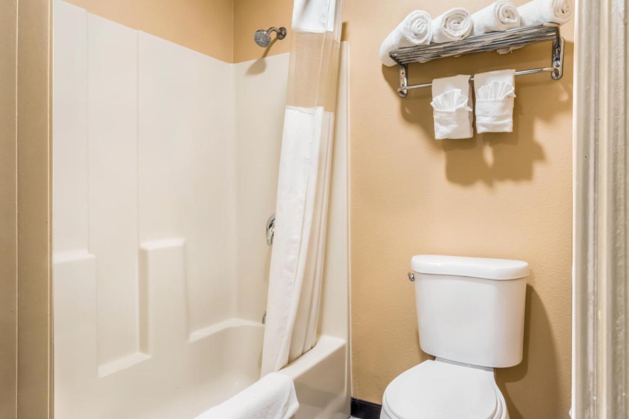 Americas Best Value Inn - Юкайа Екстер'єр фото