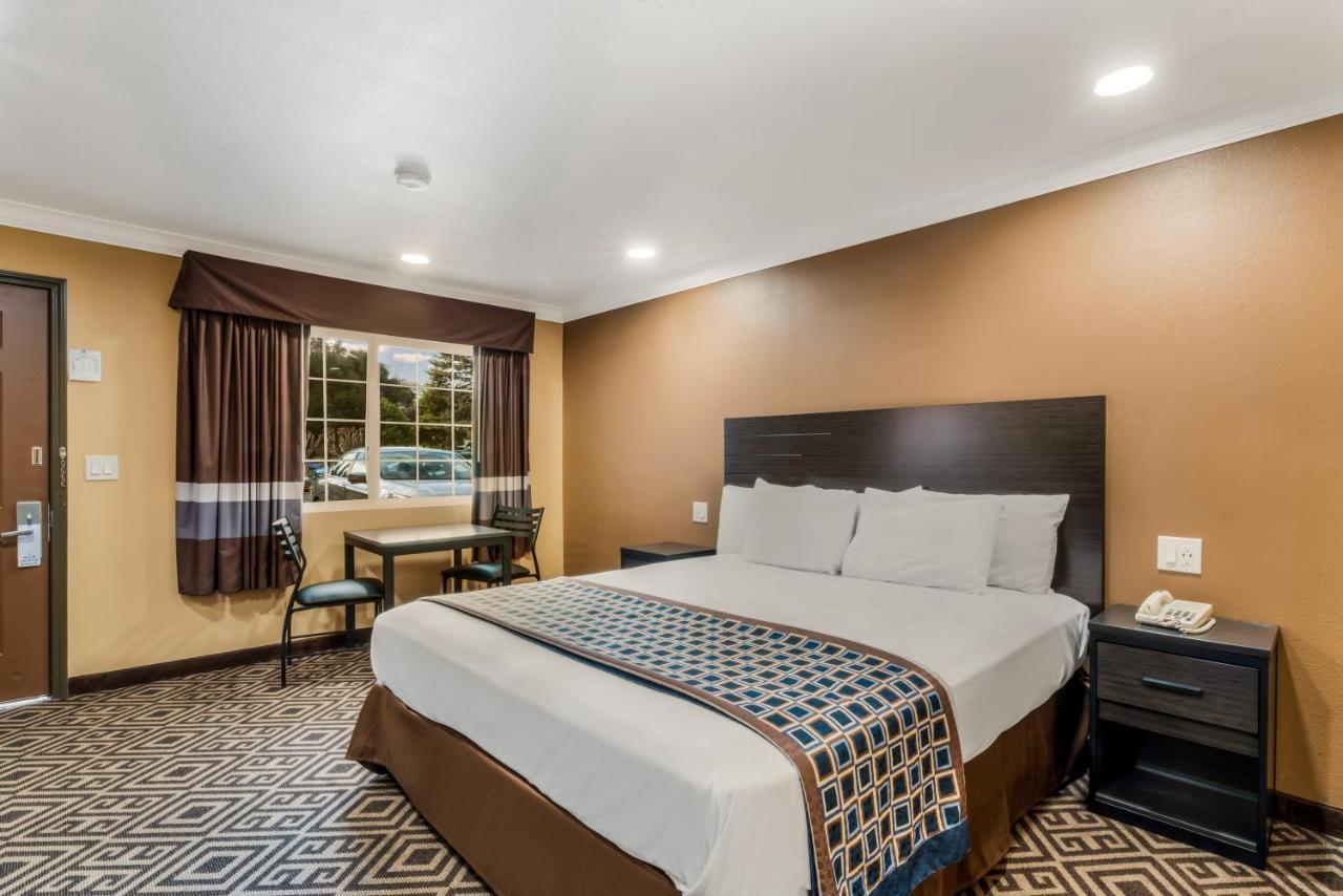 Americas Best Value Inn - Юкайа Екстер'єр фото