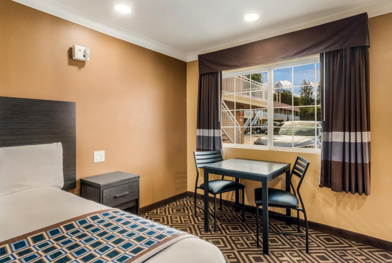Americas Best Value Inn - Юкайа Екстер'єр фото