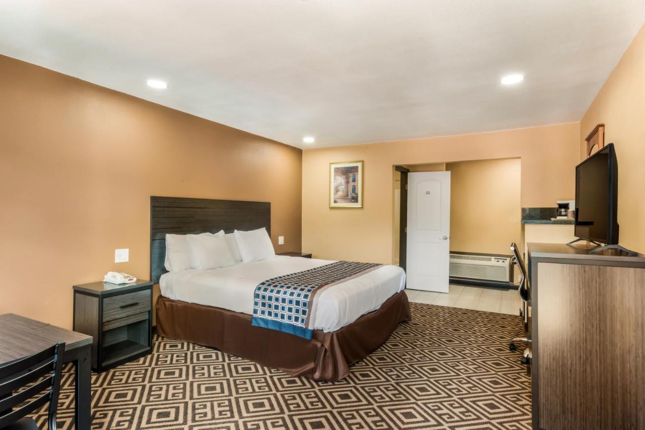 Americas Best Value Inn - Юкайа Екстер'єр фото