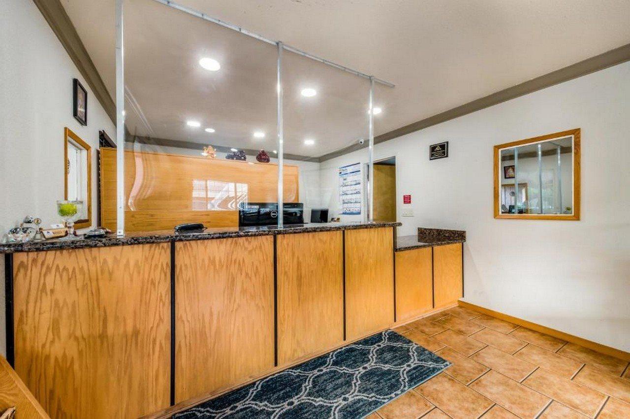 Americas Best Value Inn - Юкайа Екстер'єр фото