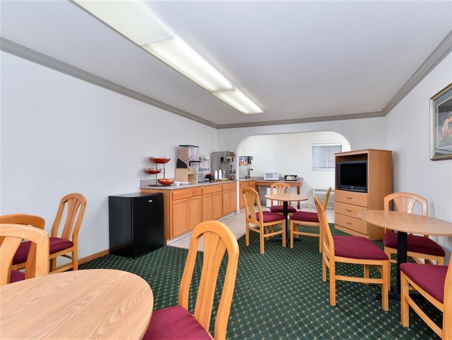 Americas Best Value Inn - Юкайа Екстер'єр фото