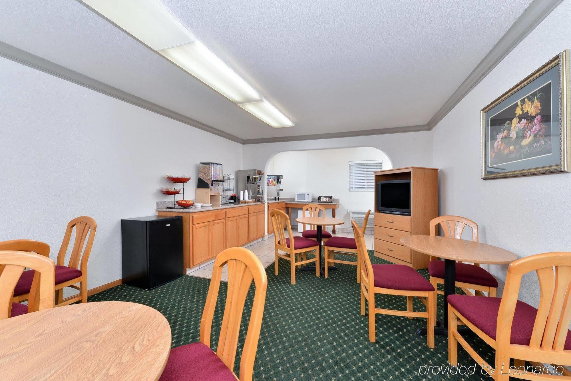 Americas Best Value Inn - Юкайа Екстер'єр фото